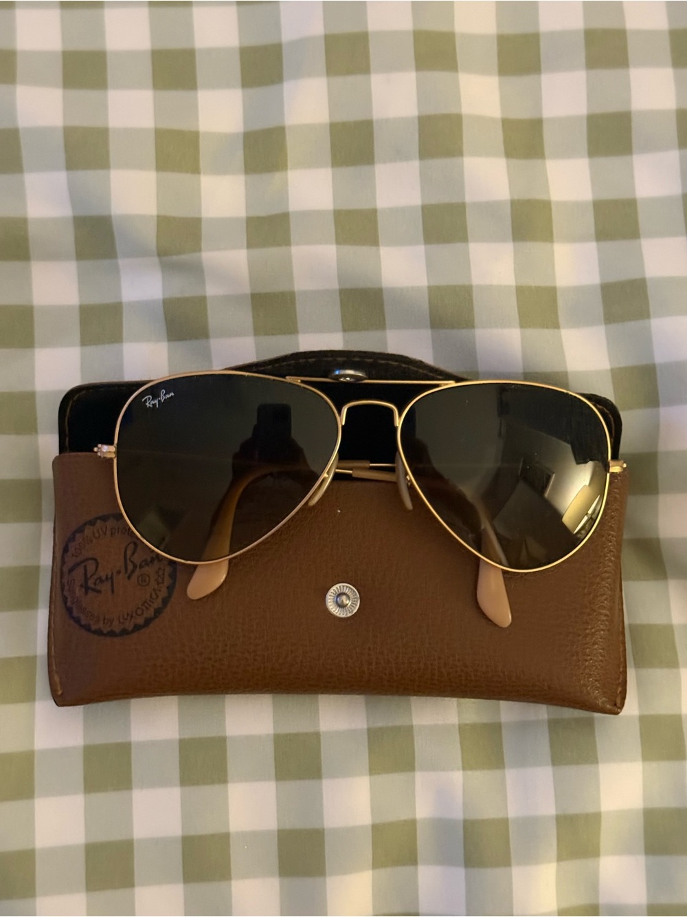 Ray-Ban Gold Aviator Sunglasses with Dark Green Lenses